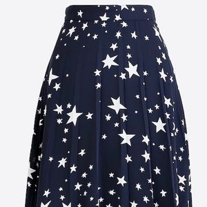 J Crew size 12 pleated navy & white skirt NWT